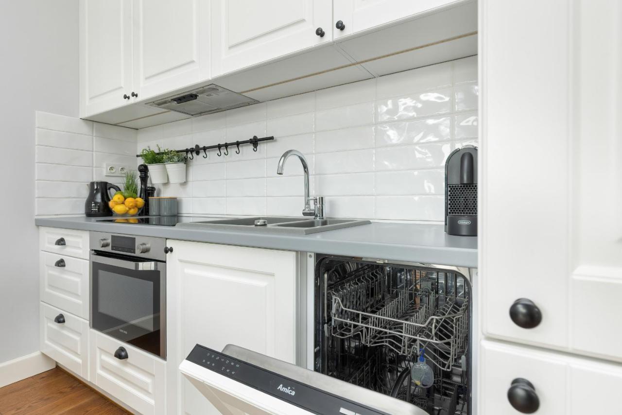 Cozy Apartment Gieysztora Wilanow By Noclegi Renters Warsaw Luaran gambar
