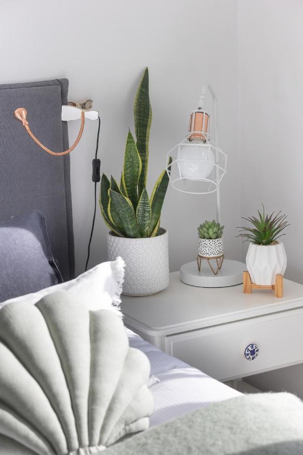 Cozy Apartment Gieysztora Wilanow By Noclegi Renters Warsaw Luaran gambar